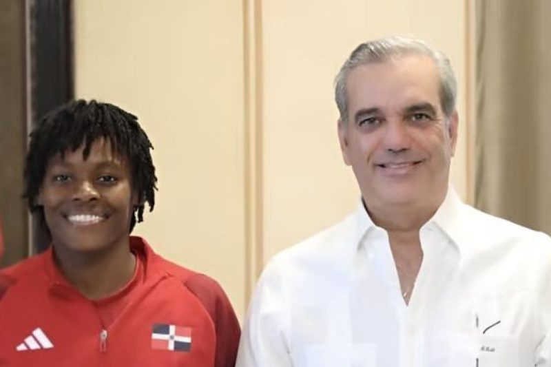 Luis Abinader felicita a Marileidy Paulino: «Tu victoria hizo vibrar a toda República Dominicana»