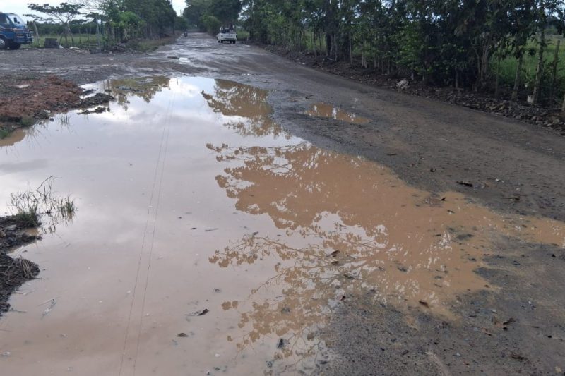 Comunitarios reclaman asfaltado del Callejón de Duey en Cotuí