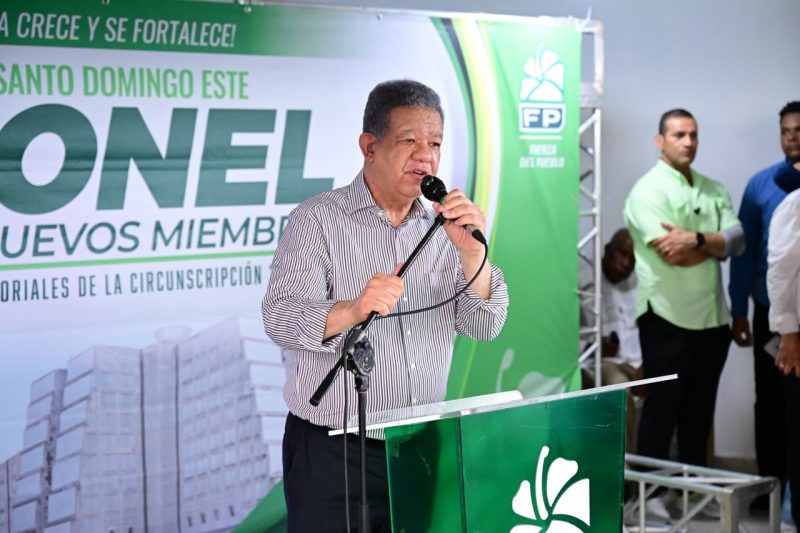 Leonel Fernández denuncia “tormenta perfecta”