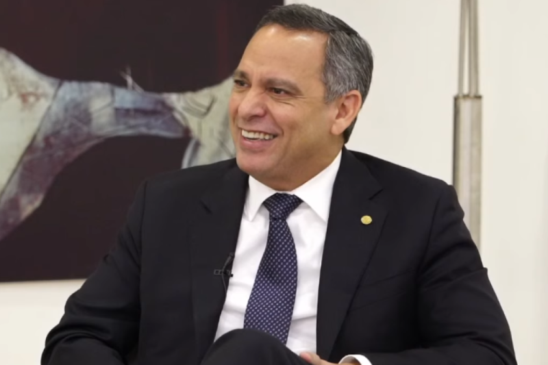 ¡Desde jugar con muñecas a dejar el saco y corbata! Las cosas que hará Luis Henry Molina cuando salga de la Suprema Corte de Justicia