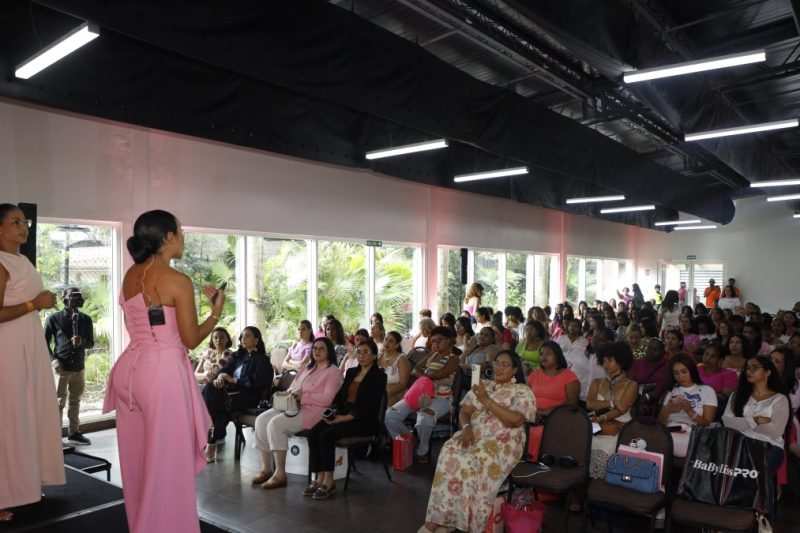 Éxito rotundo en el taller «El Poder de la Mujer» en Days to Shine República Dominicana