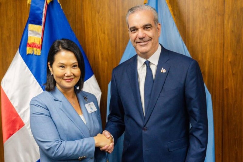 Luis Abinader se reúne con Keiko Fujimori en Nueva York