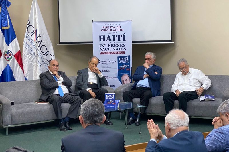 Pelegrín Castillo pone en circulación la segunda edición ampliada de su libro «Haití y Los Intereses Nacionales»