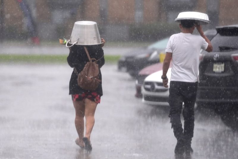 Se pronostica mucha agua para este sábado