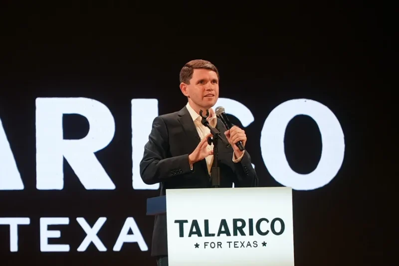 El caucus hispano del Congreso de EE.UU. da su apoyo para el Senado al demócrata James Talarico
