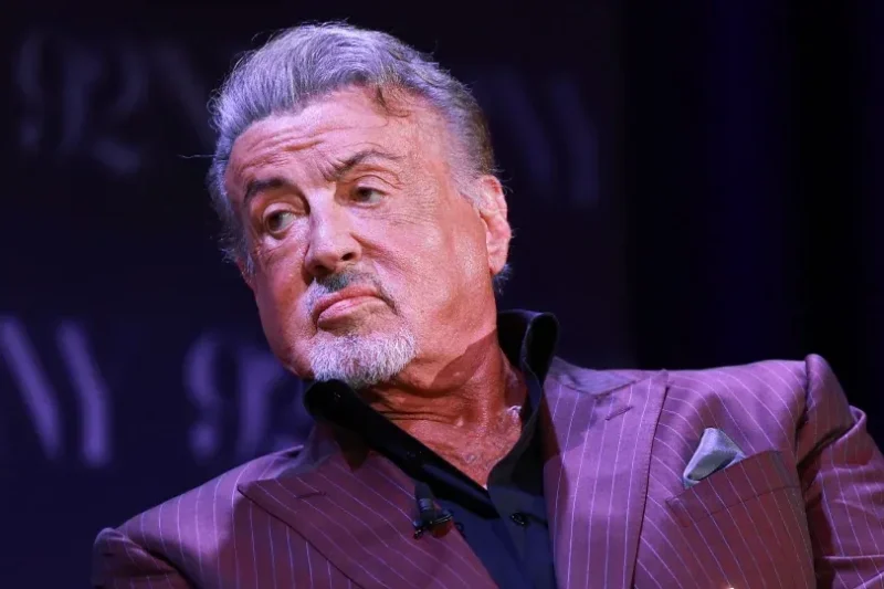 Sylvester Stallone narra el frío vínculo con sus padres y los orígenes de su rebeldía Ensegundos República Dominicana