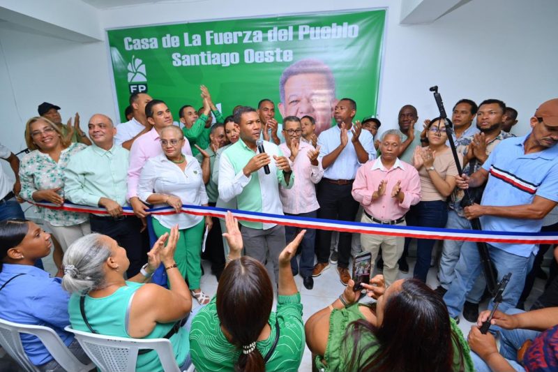 Fuerza del Pueblo inaugura nuevo local en Santiago Oeste